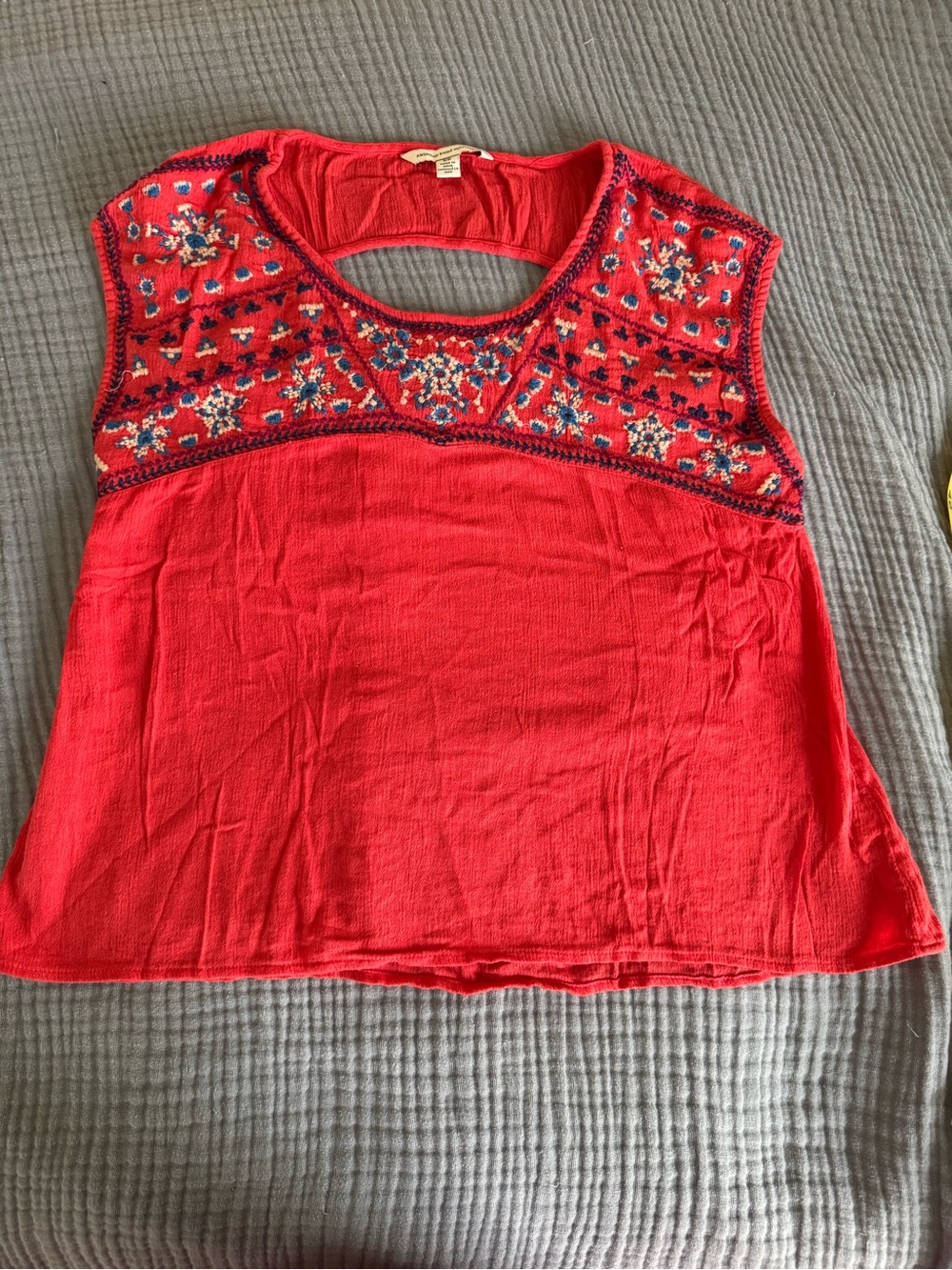 American Eagle Coral Embroidered Yoke Cutout Tank Top Size Small